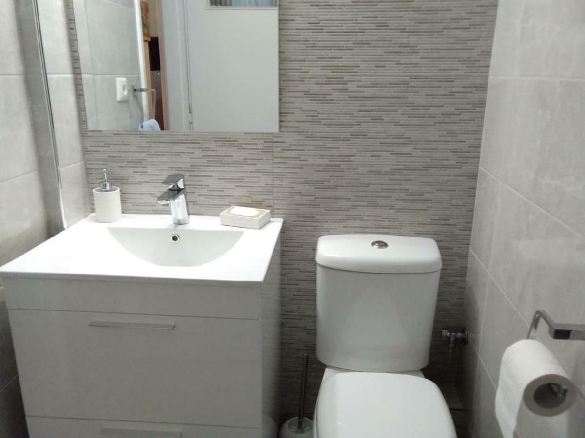 Dora'S Apartment Атина Екстериор снимка