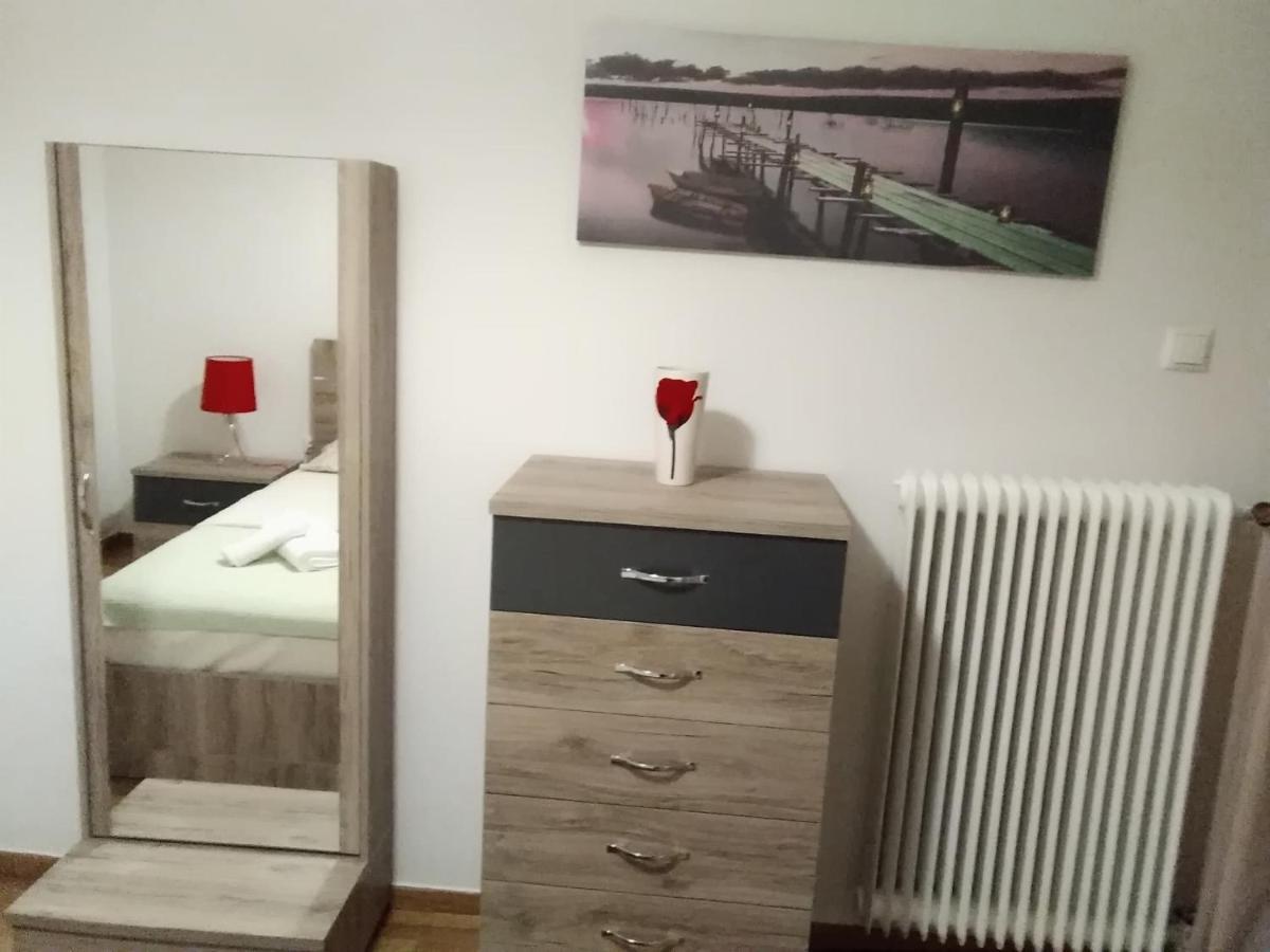 Dora'S Apartment Атина Екстериор снимка